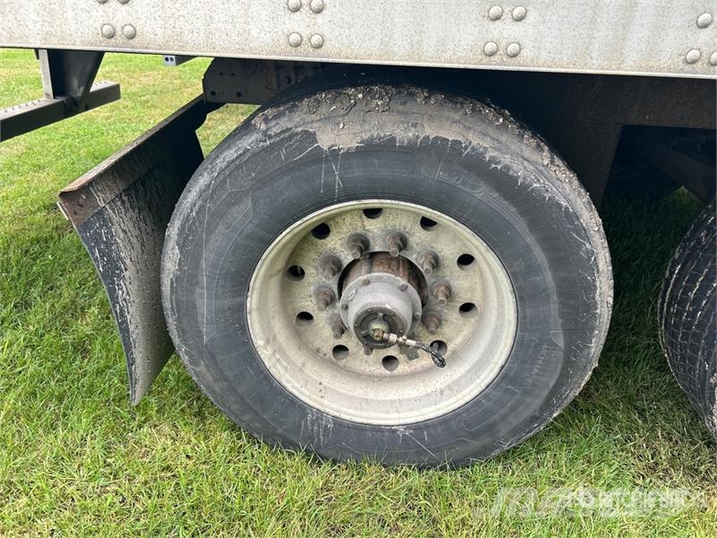 Utility VS2DX Van Body Trailers