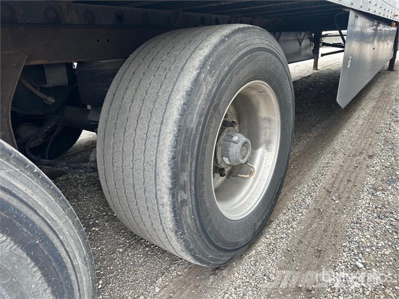 Utility VS2DX Van Body Trailers