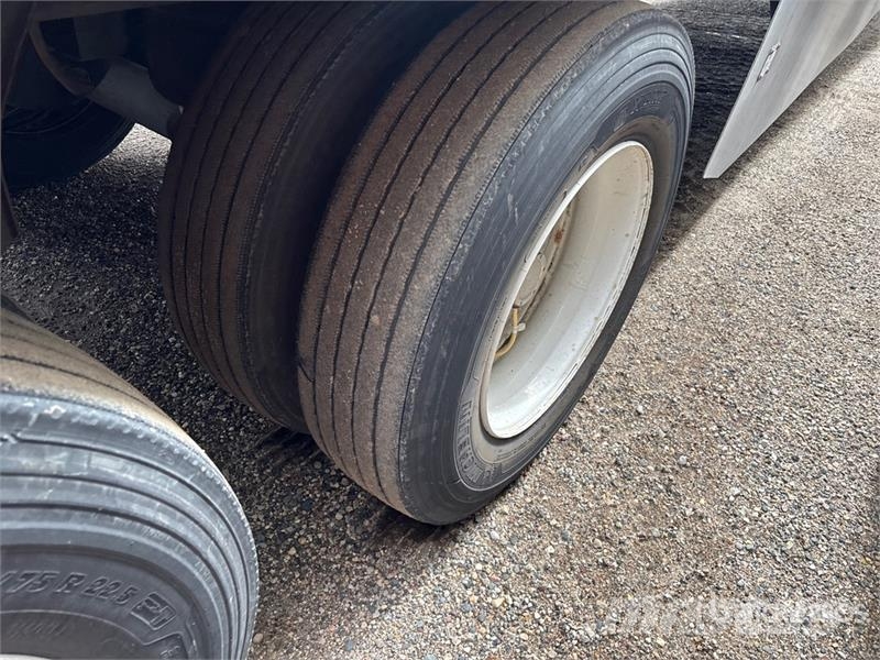 Utility VS2DX Van Body Trailers
