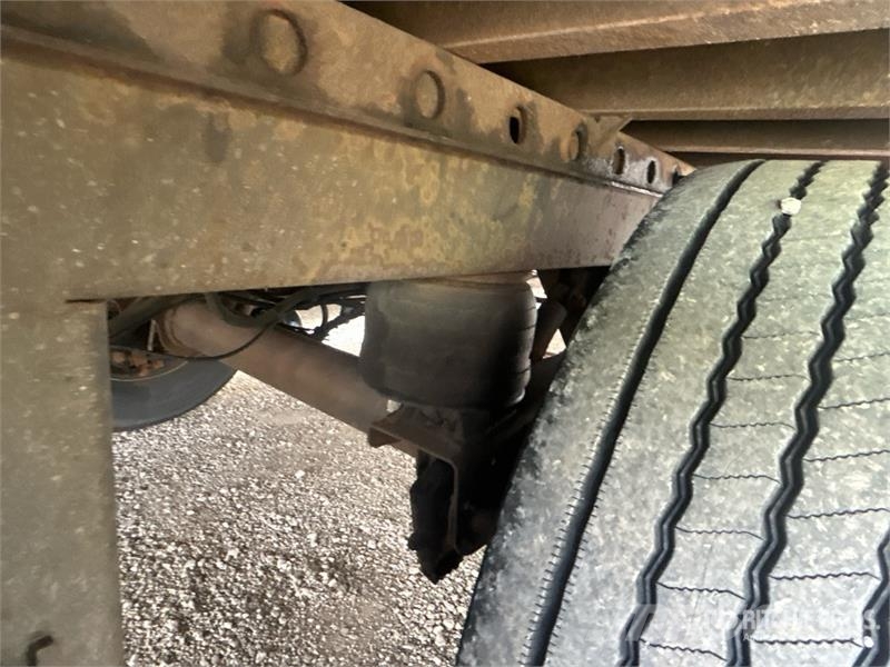 Utility VS2DX Van Body Trailers