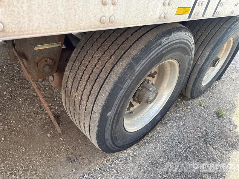 Utility VS2DX Van Body Trailers