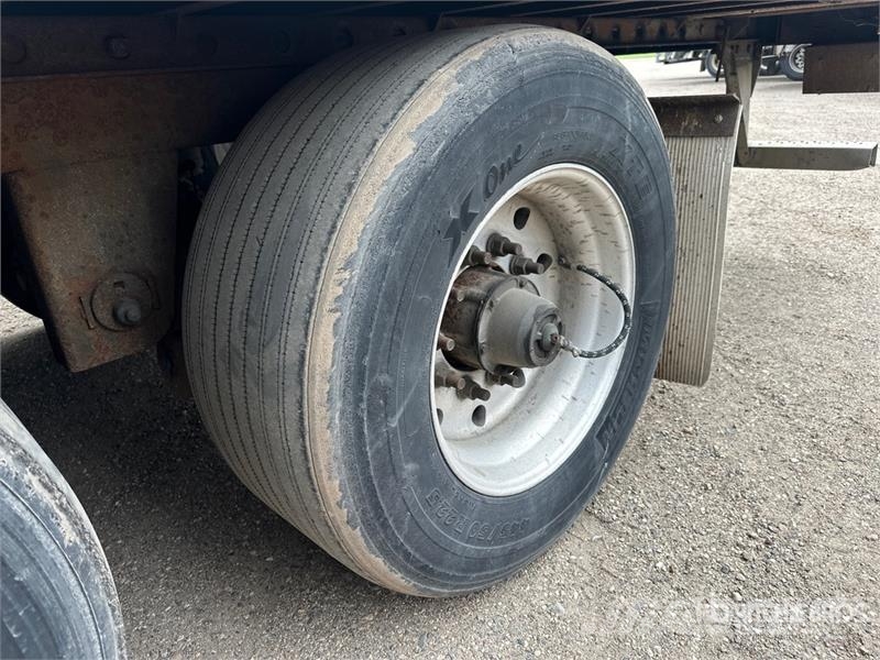 Utility VS2DX Van Body Trailers