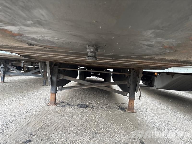 Utility VS2DX 箱體拖車