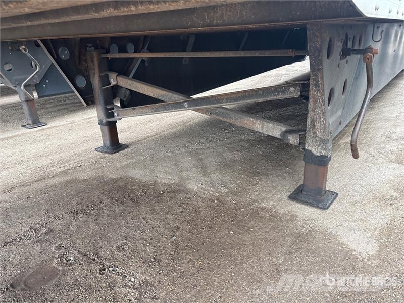 Utility VS2DX Van Body Trailers
