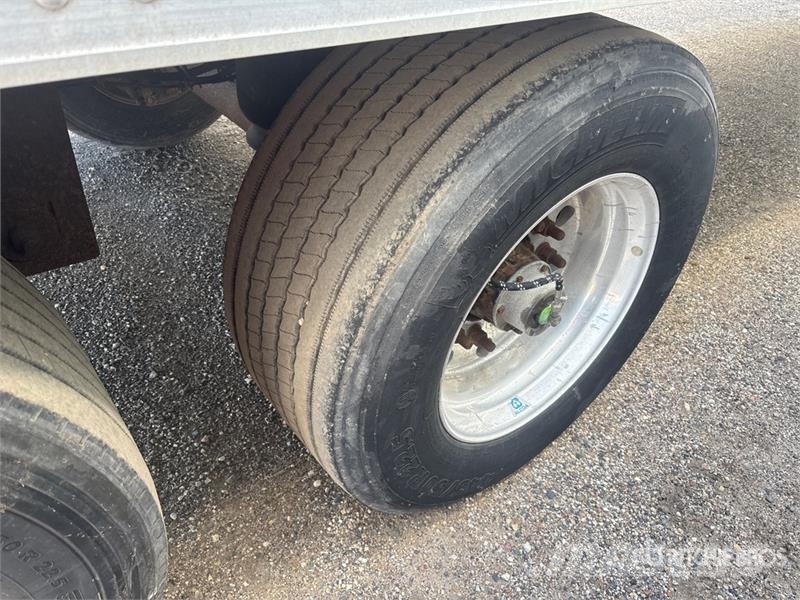 Utility VS2DX Van Body Trailers