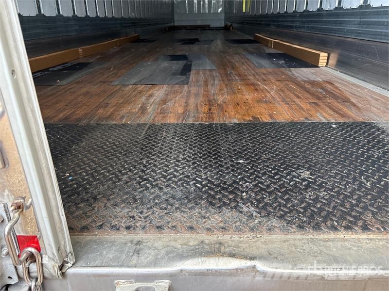 Utility VS2DX Van Body Trailers