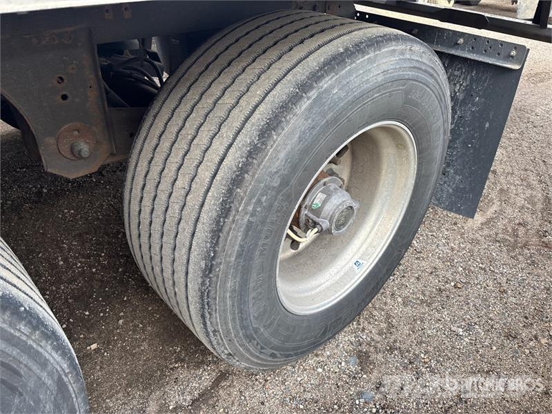 Utility VS2DX Van Body Trailers
