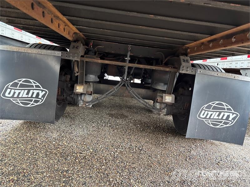 Utility VS2DX 箱體拖車