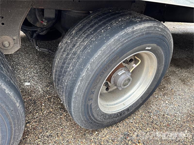 Utility VS2DX Van Body Trailers