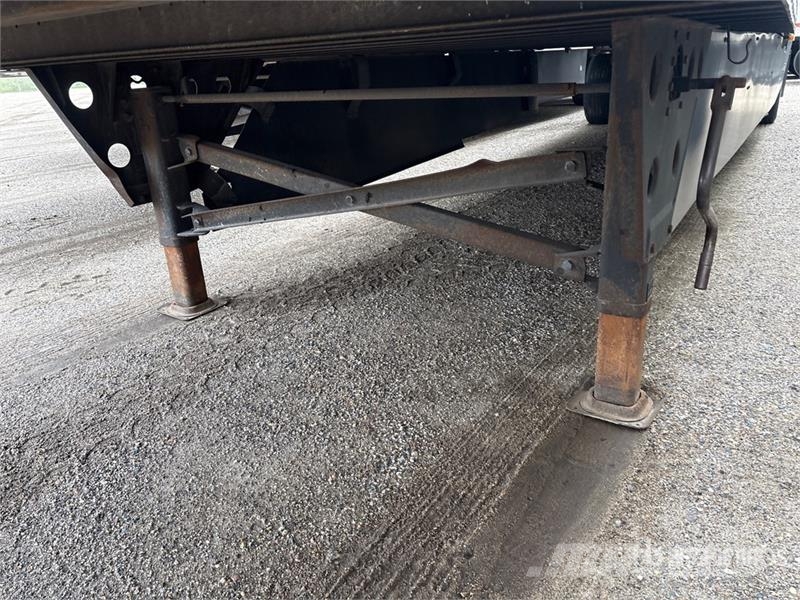 Utility VS2DX Van Body Trailers