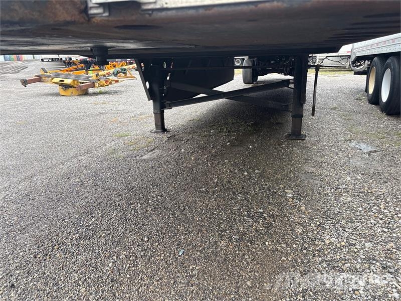 Utility VS2DX Van Body Trailers