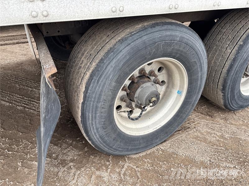 Utility VS2DX Van Body Trailers