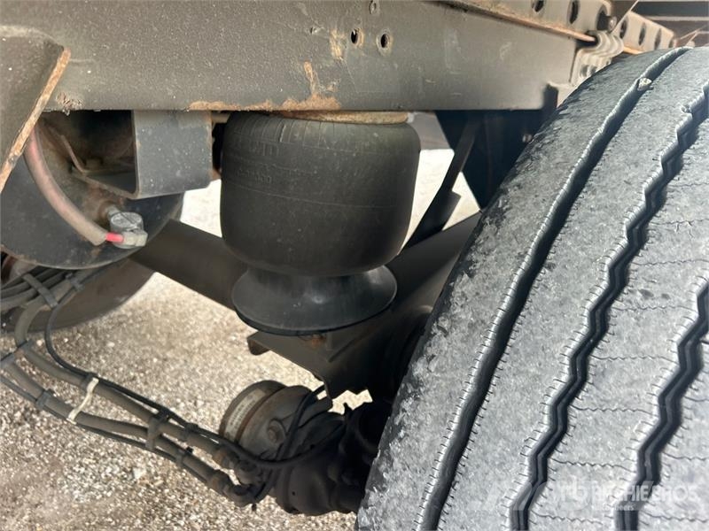 Utility VS2DX Van Body Trailers