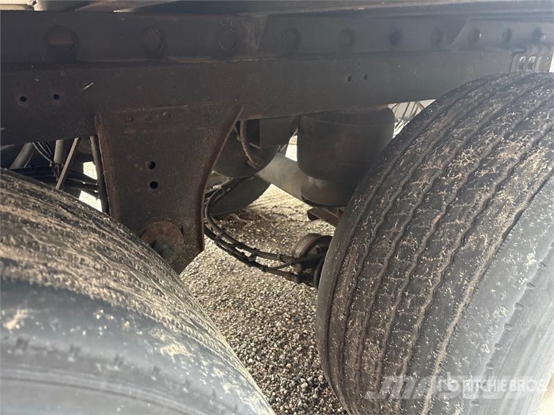 Utility VS2DX Van Body Trailers