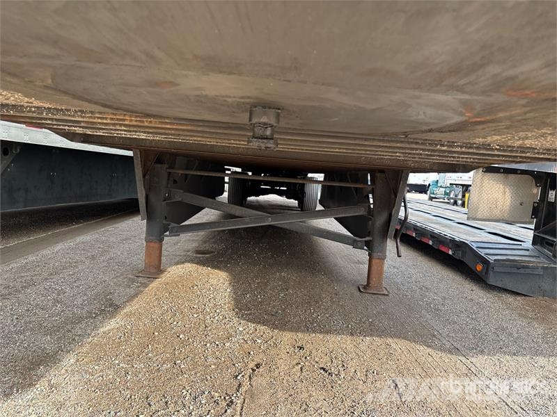 Utility VS2DX Van Body Trailers