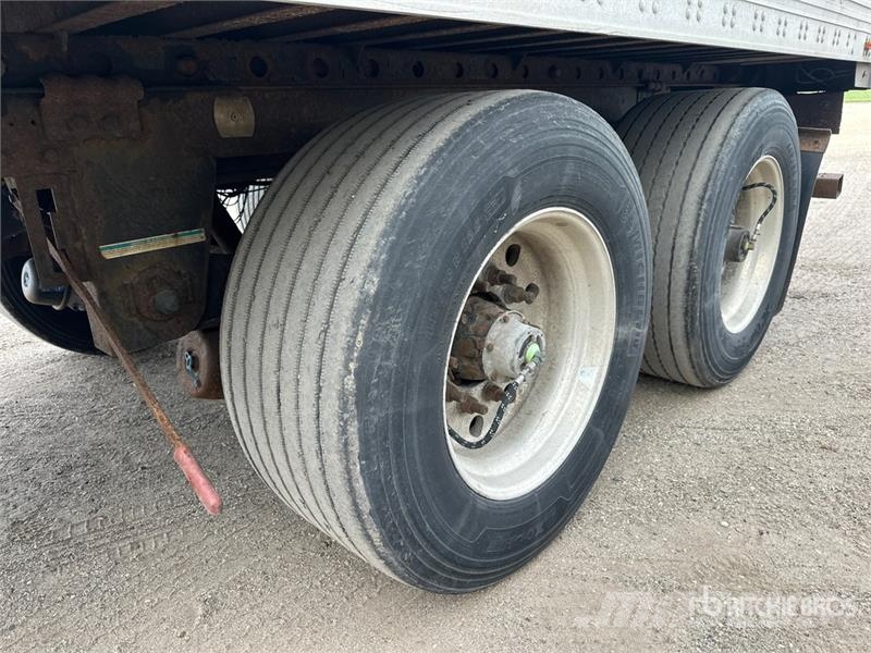 Utility VS2DX Van Body Trailers