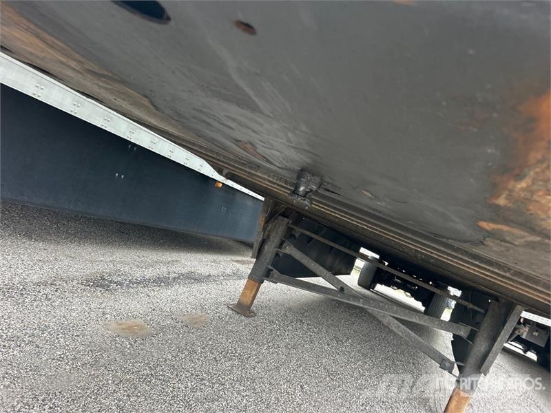 Utility VS2DX Van Body Trailers