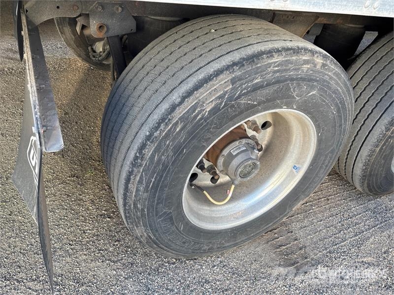 Utility VS2DX Van Body Trailers