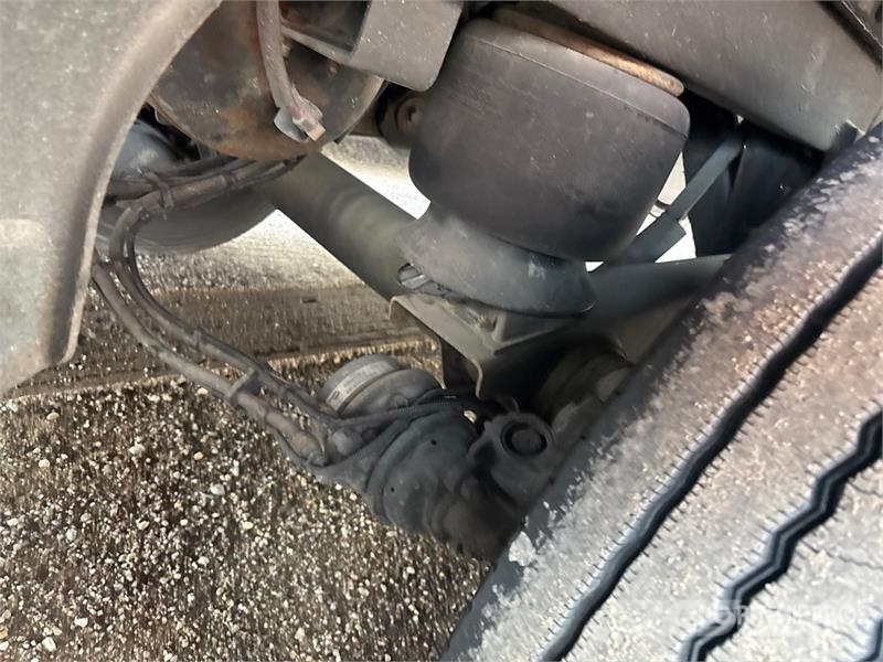 Utility VS2DX 箱體拖車