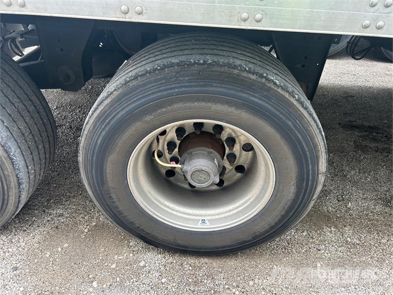 Utility VS2DX Van Body Trailers