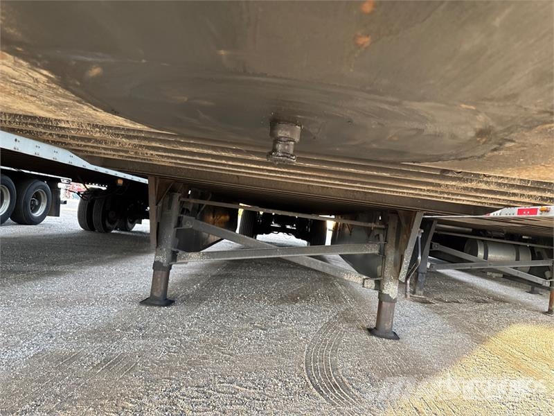 Utility VS2DX 箱體拖車