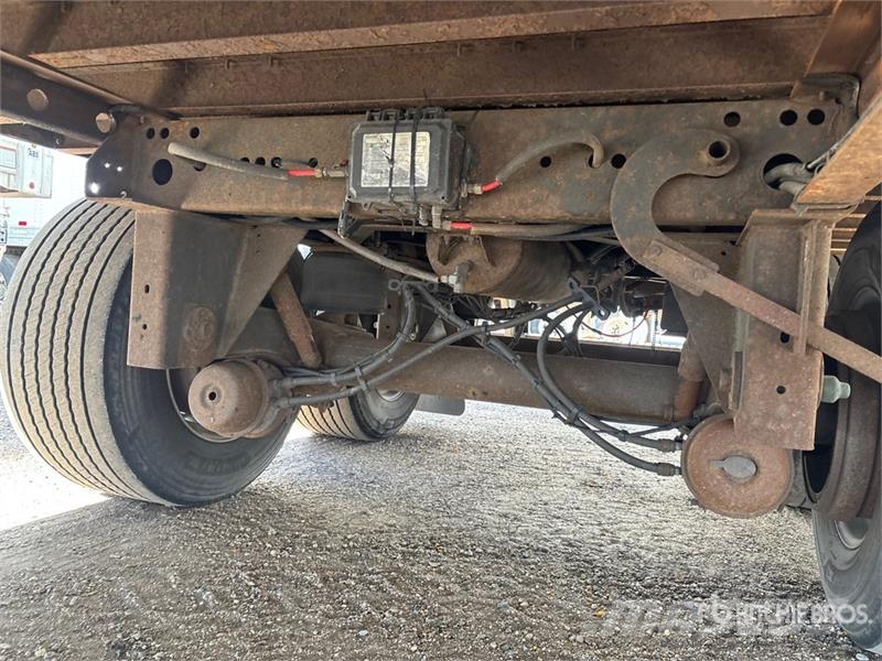 Utility VS2DX Van Body Trailers