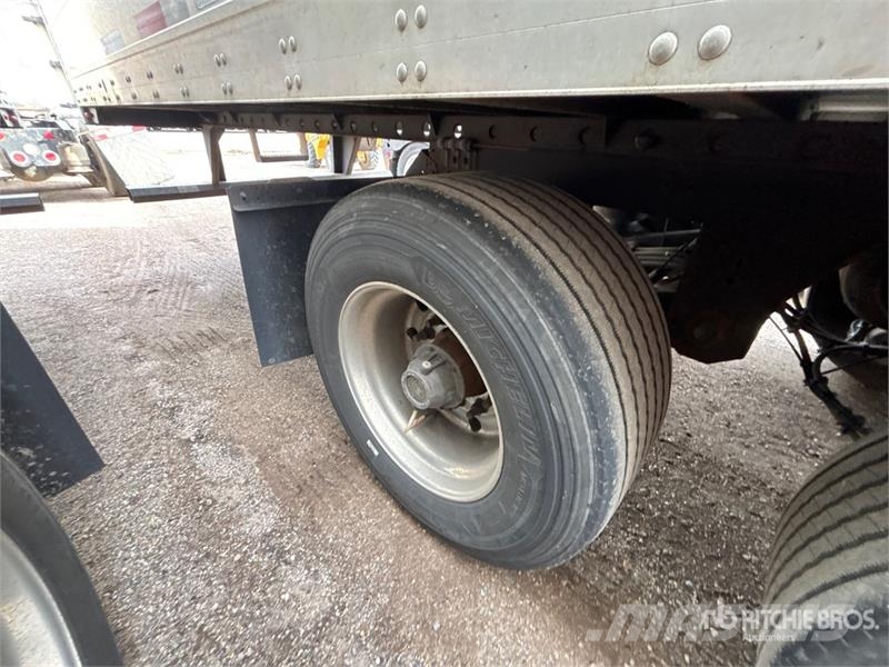 Utility VS2DX Van Body Trailers