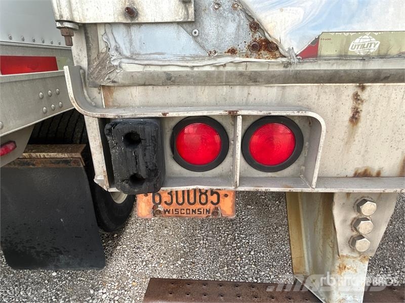 Utility VS2DX Van Body Trailers