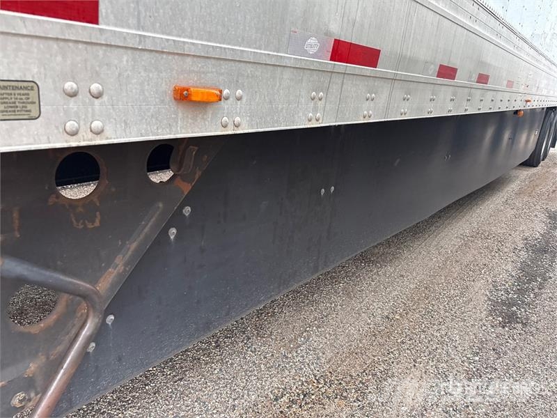 Utility VS2DX Van Body Trailers