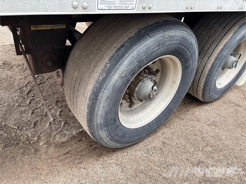 Utility VS2DX Van Body Trailers