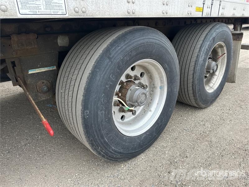Utility VS2DX Van Body Trailers