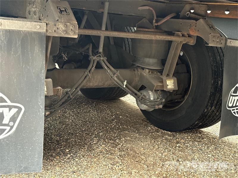 Utility VS2DX Van Body Trailers