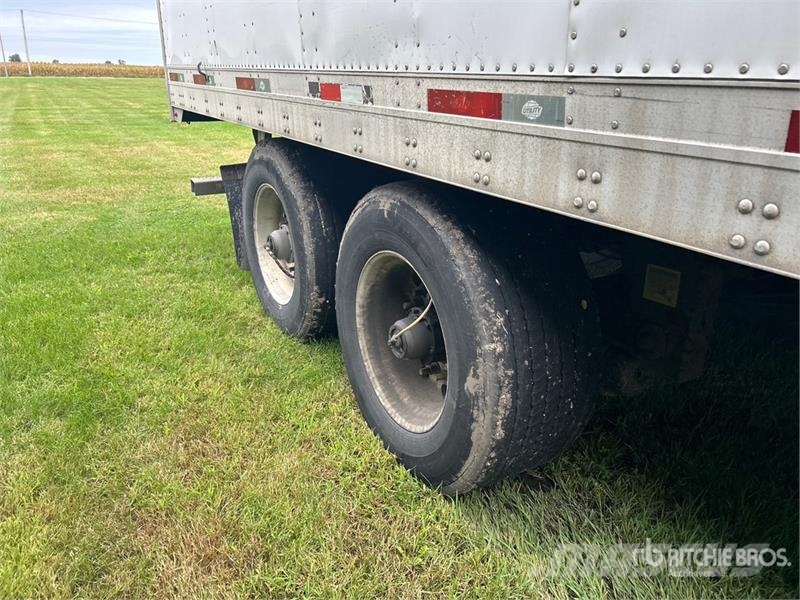 Utility VS2DX Van Body Trailers