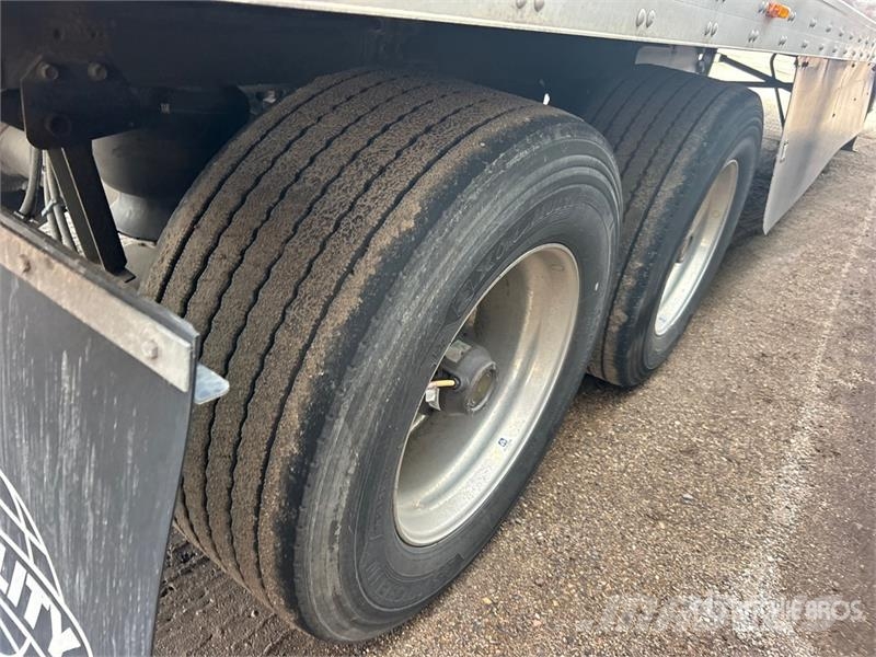 Utility VS2DX 箱體拖車