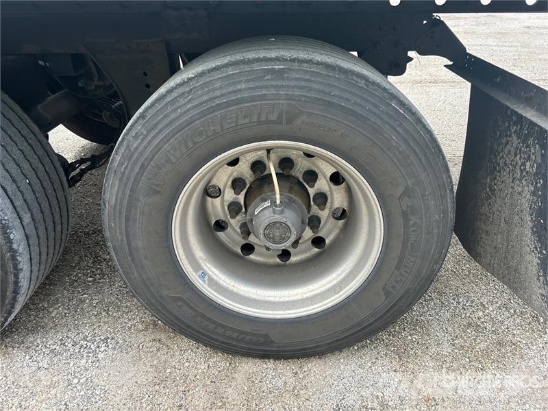 Utility VS2DX Van Body Trailers