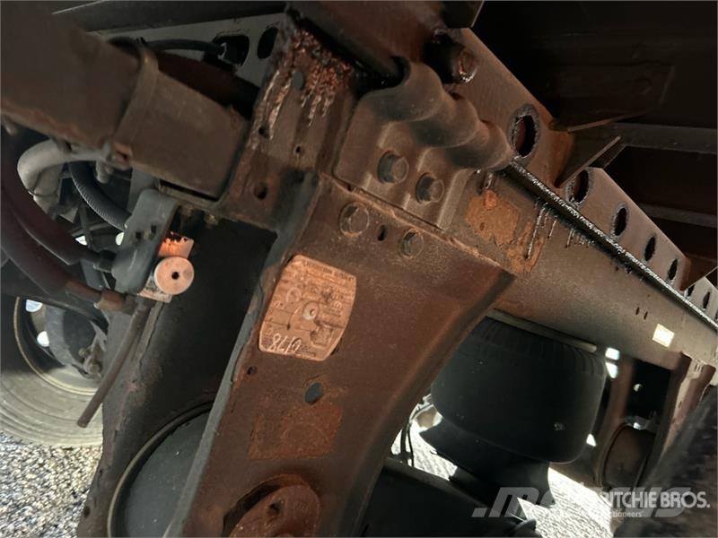 Utility VS2DX 箱體拖車