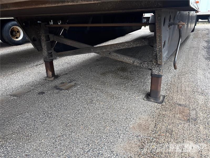 Utility VS2DX Van Body Trailers