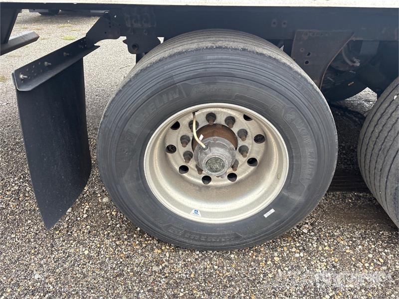 Utility VS2DX Van Body Trailers