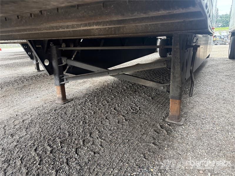 Utility VS2DX 箱體拖車