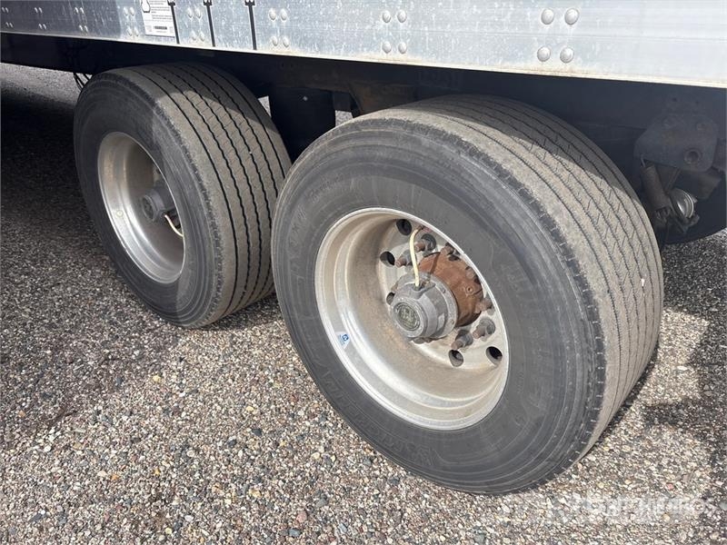 Utility VS2DX Van Body Trailers