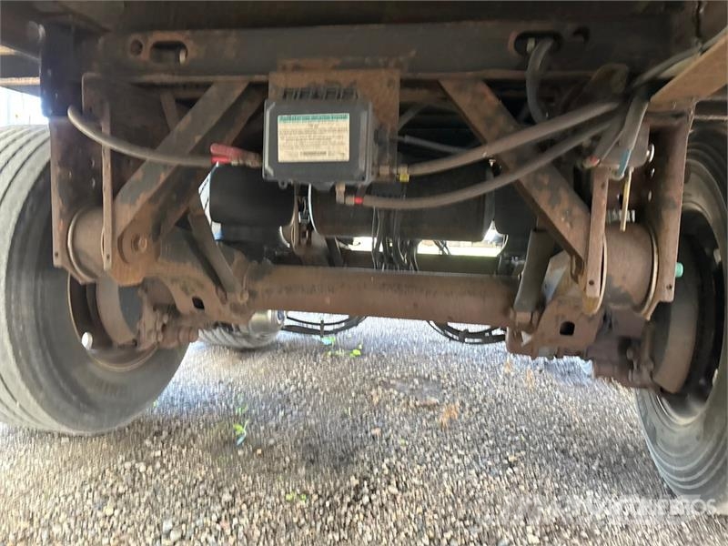 Utility VS2DX 箱體拖車