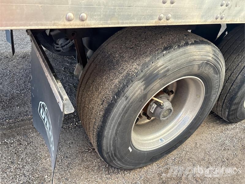 Utility VS2DX Van Body Trailers