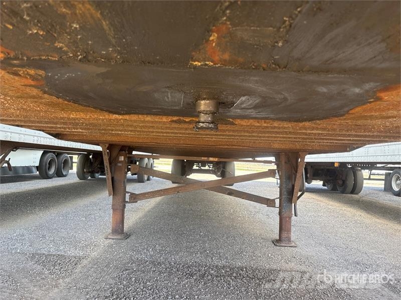 Utility VS2DX Van Body Trailers
