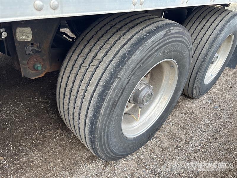 Utility VS2DX Van Body Trailers