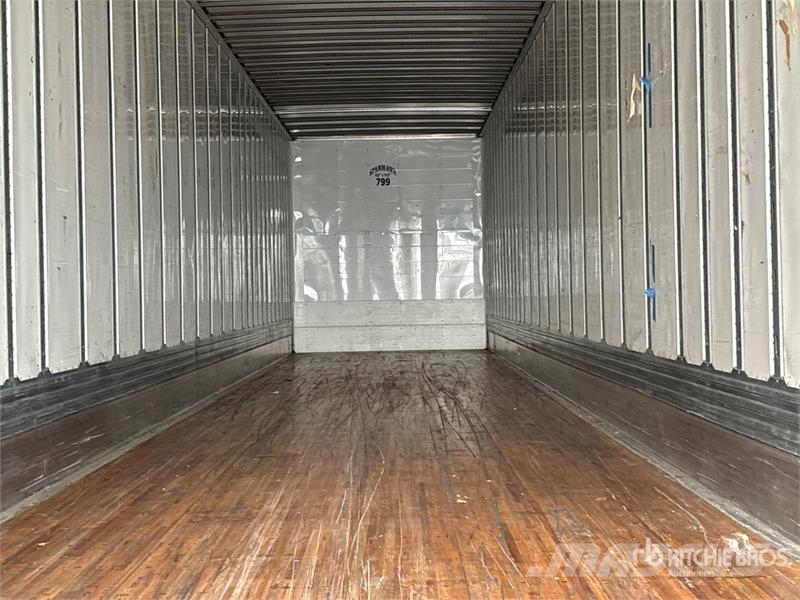 Utility VS2DX Van Body Trailers