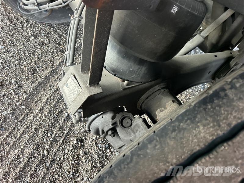 Utility VS2DX 箱體拖車