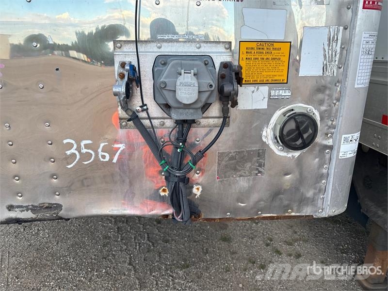 Utility VS2DX Van Body Trailers