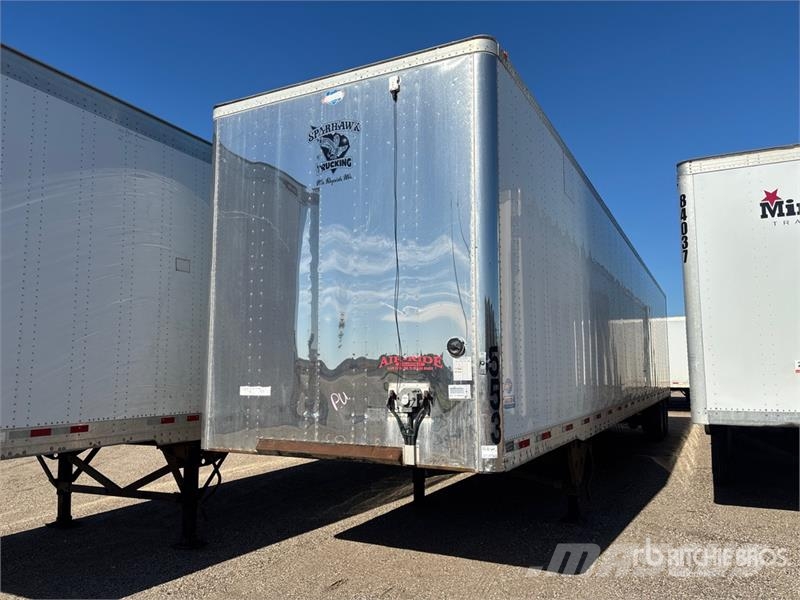 Utility VS2DX Van Body Trailers