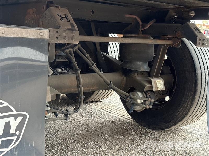 Utility VS2DX Van Body Trailers