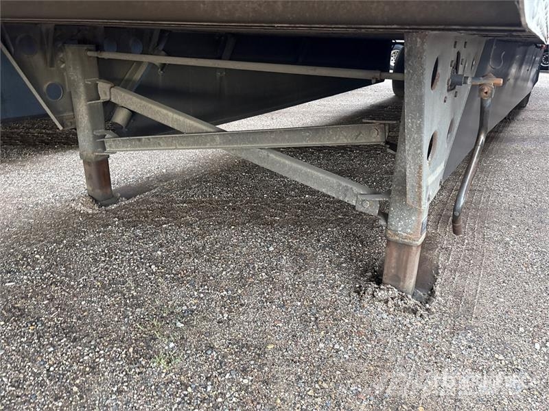 Utility VS2DX Van Body Trailers